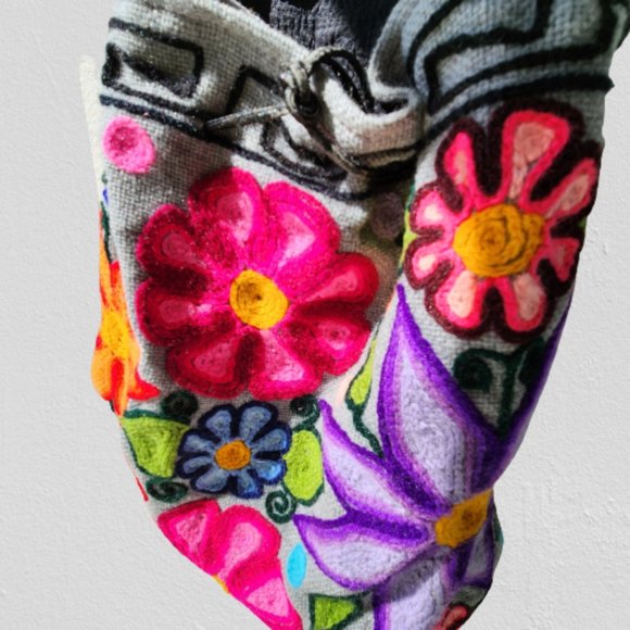 HANDMADE  UNIQUELY EMBROIDERED COLORFUL GRAY W/T BIG FLOWERS 100% WOOL BACKPACK main image 10